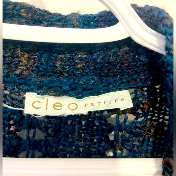 Cardigan - Picture 2 of 4